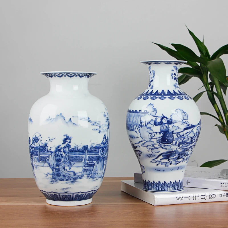 Classic Chinese Blue and White Antique Tabletop Porcelain Flower Vase