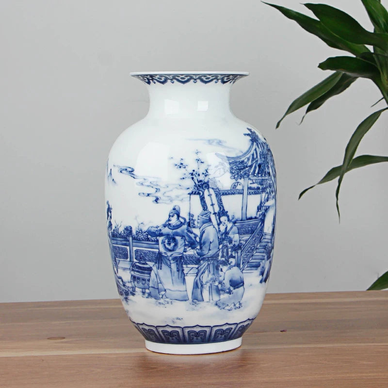 Classic Chinese Blue and White Antique Tabletop Porcelain Flower Vase