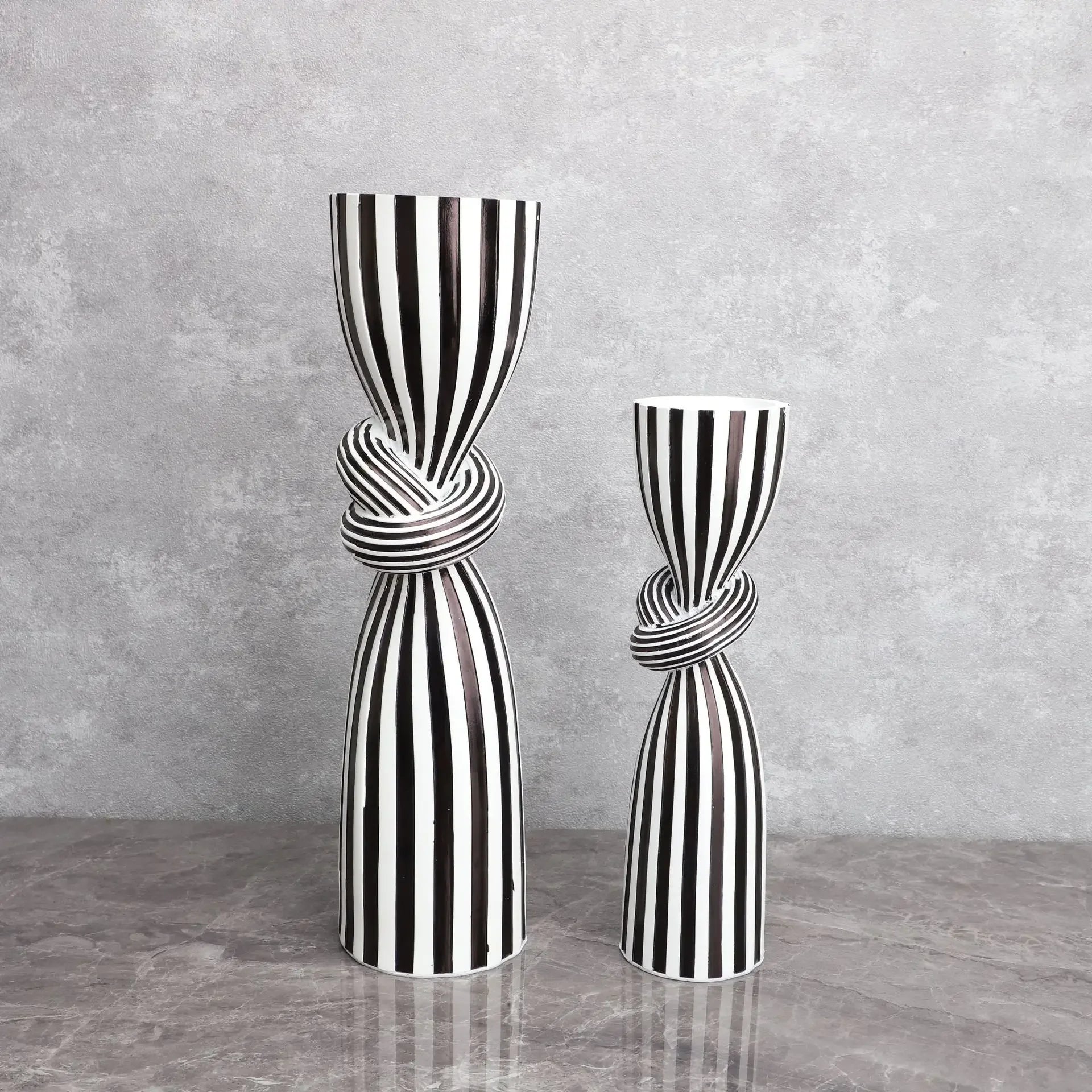 Black and White Striped Twisted Rope Knot Single Candle Holder, Resin, Dining Table Wedding Center Decoration, Modern Decoration