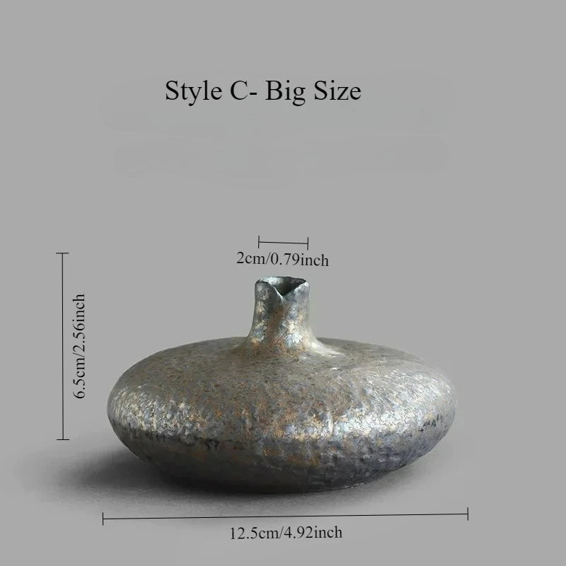 Ornamental Crude Pottery Vases
