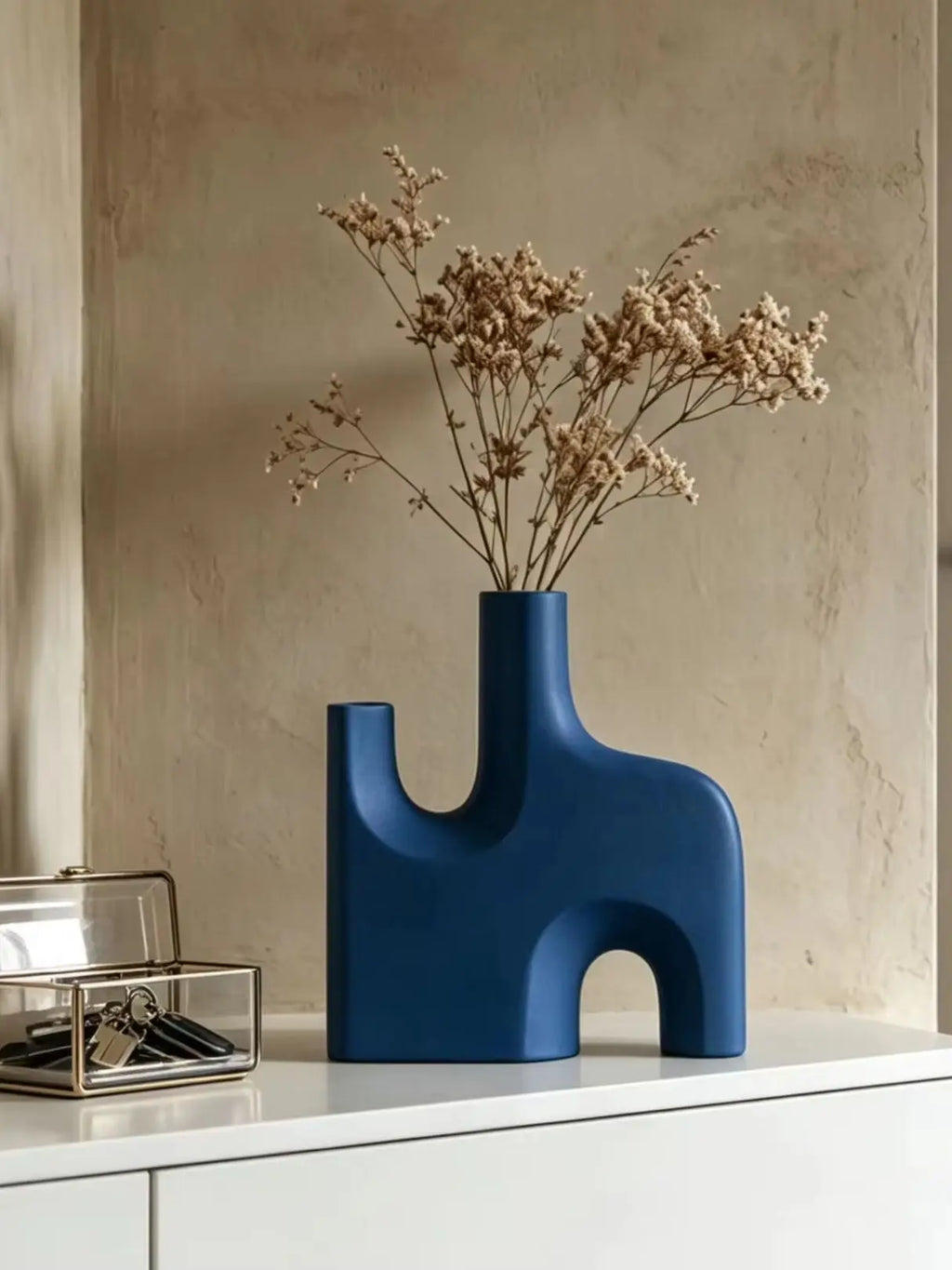 Plastic Vase, Suitable for Dried Flowers and Floral Arrangements,