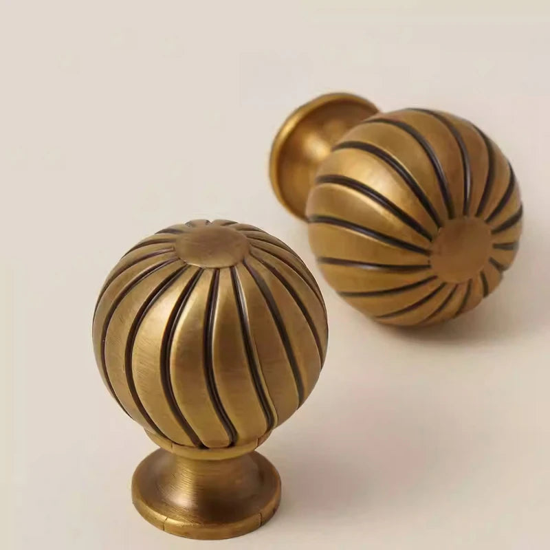 Vintage Style Brass Handles, Bronze Single-Hole Small Knobs