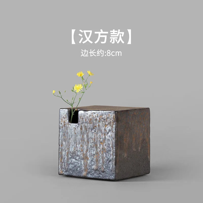 Ornamental Crude Pottery Vases